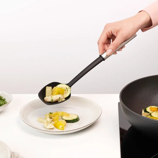 Tylko dziś BRABANTIA Profile 2.0 Non Stick 35,3 cm czarna - łyżka kuchenna nylonowa