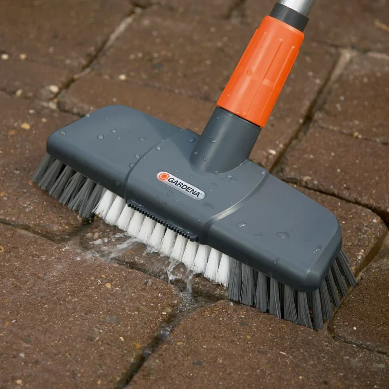 GARDENA Cleansystem Scrubbing Brush szara - szczotka do czyszczenia kostki brukowej Oferta czasowa