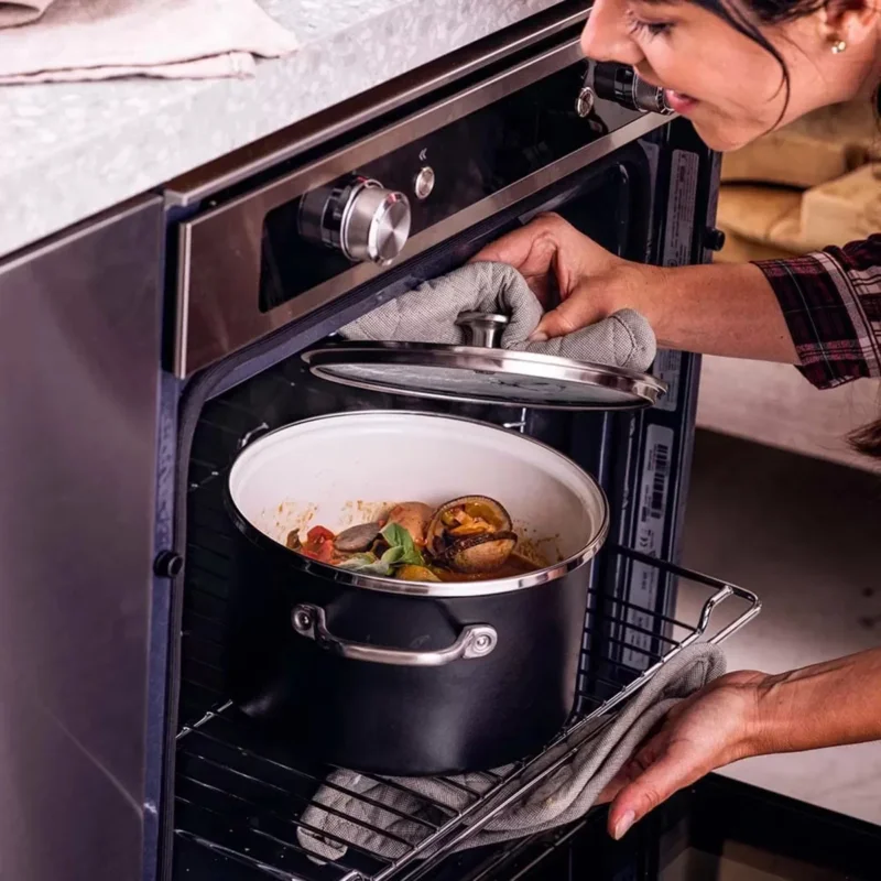 KITCHENAID Steel Core Enamel 3,7 l czarny matowy - garnek emaliowany z pokrywką Cena promocyjna